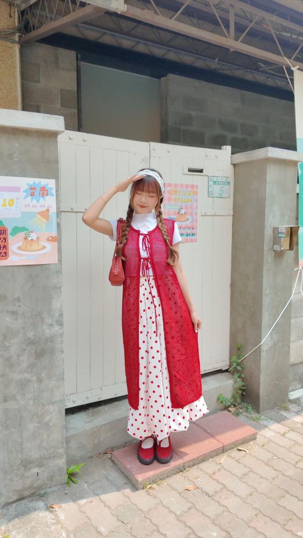 洞洞針織長版罩衫 