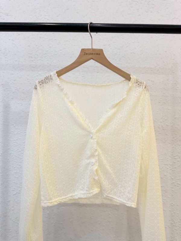 氣質有釦蕾絲罩衫 