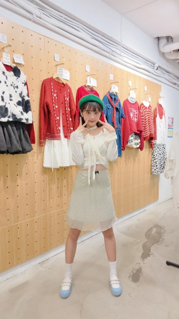 華麗蕾絲長袖罩衫 