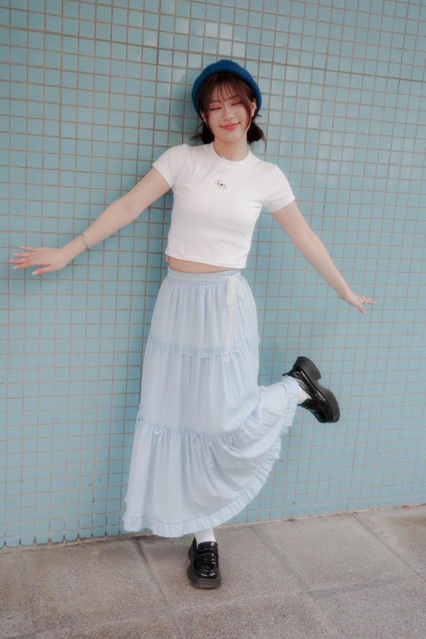 蕾絲小蝴蝶結長裙 