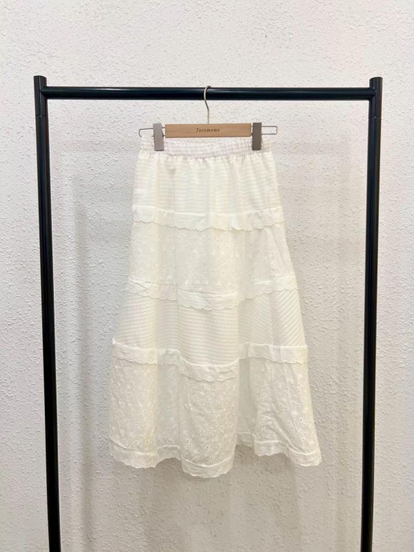 花邊拼接蛋糕裙 