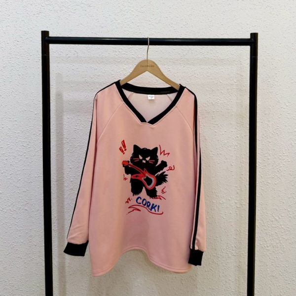 搖滾小貓V領大學踢 (無刷毛) 