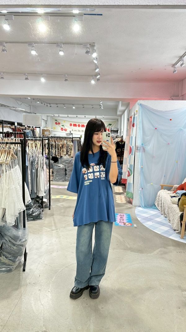 貓貓大臉照大踢 