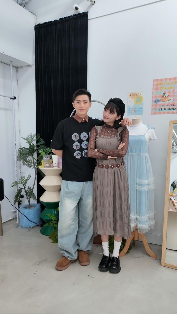 可愛狗狗九宮格大踢 