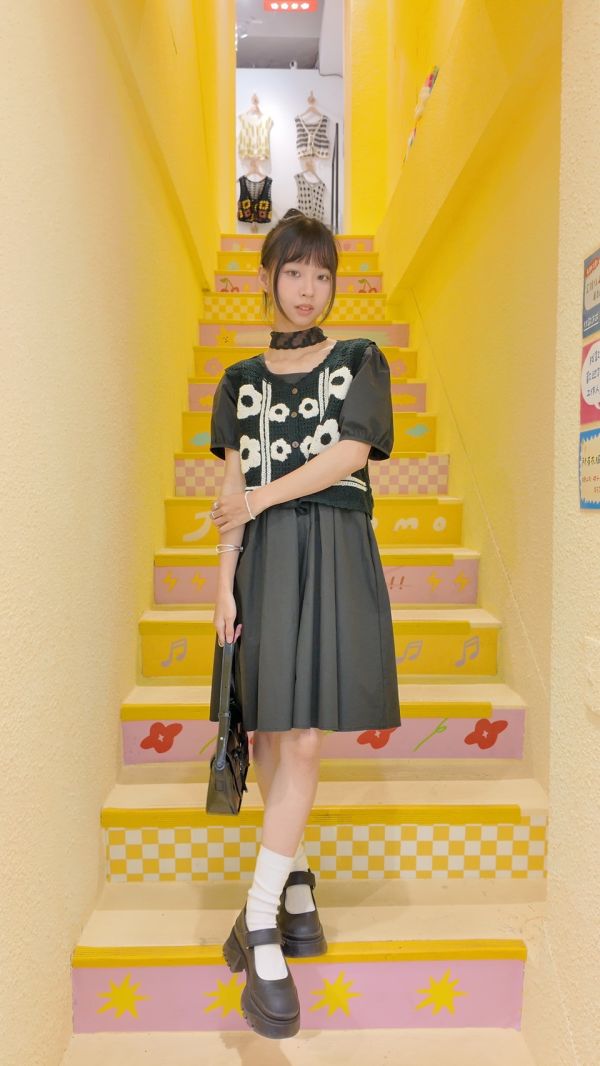 立體白花花小背心 