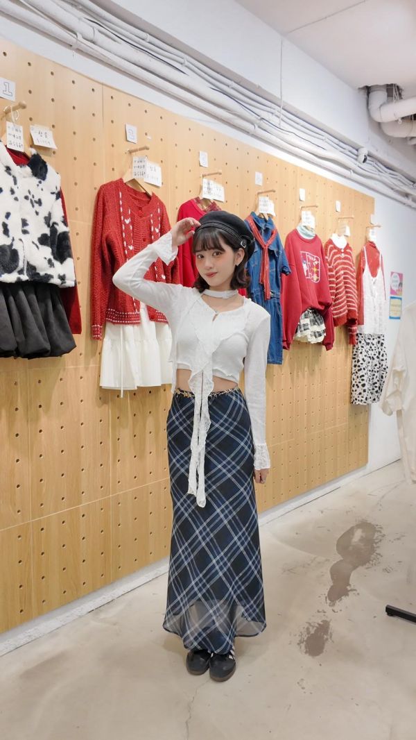 華麗蕾絲長袖罩衫 