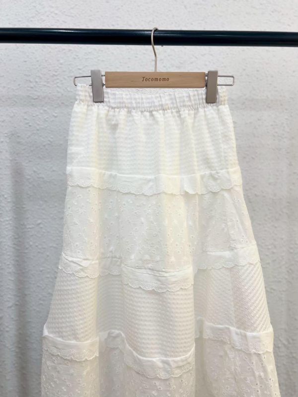 花邊拼接蛋糕裙 