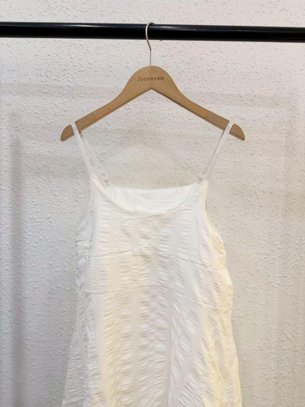 壓紋皺皺蕾絲洋裝 