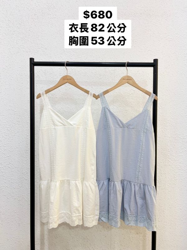 造型蕾絲短洋裝 