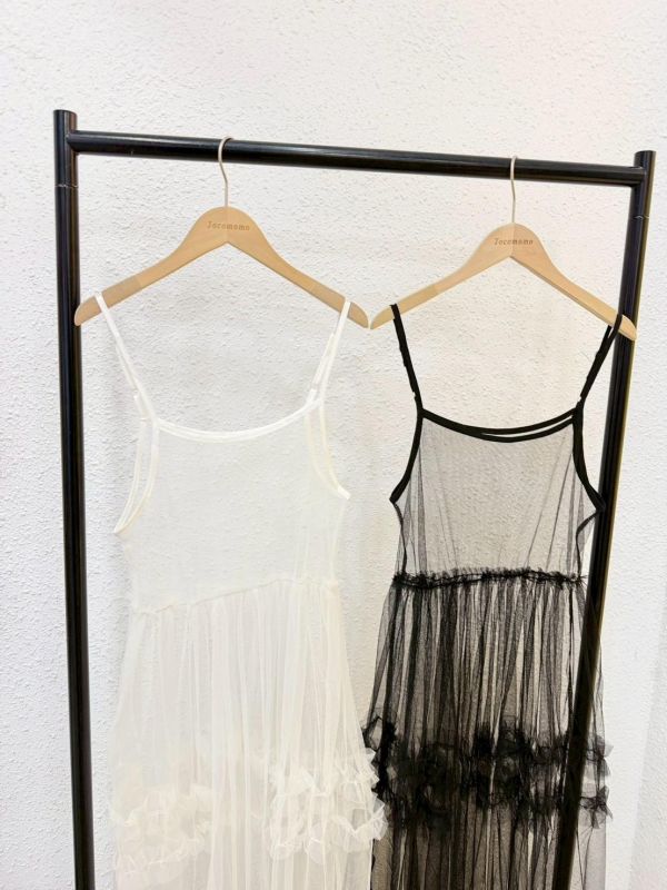 輕紗層次花邊罩衫 