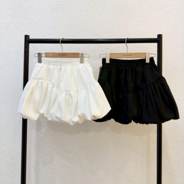 澎澎不對稱短裙 