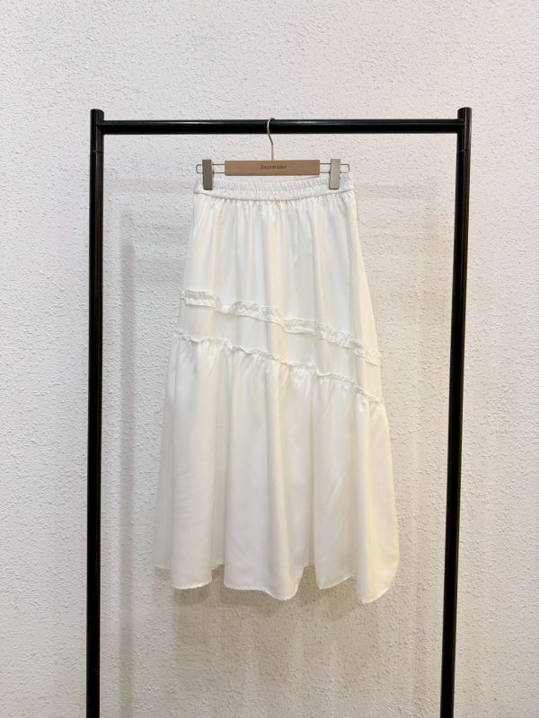 百搭斜荷葉邊長裙 