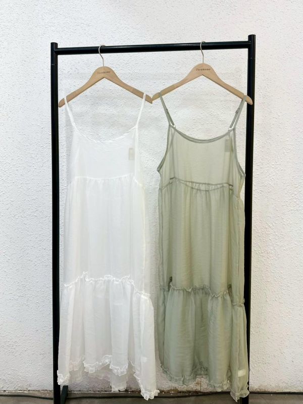 氣質飄逸花邊罩衫 