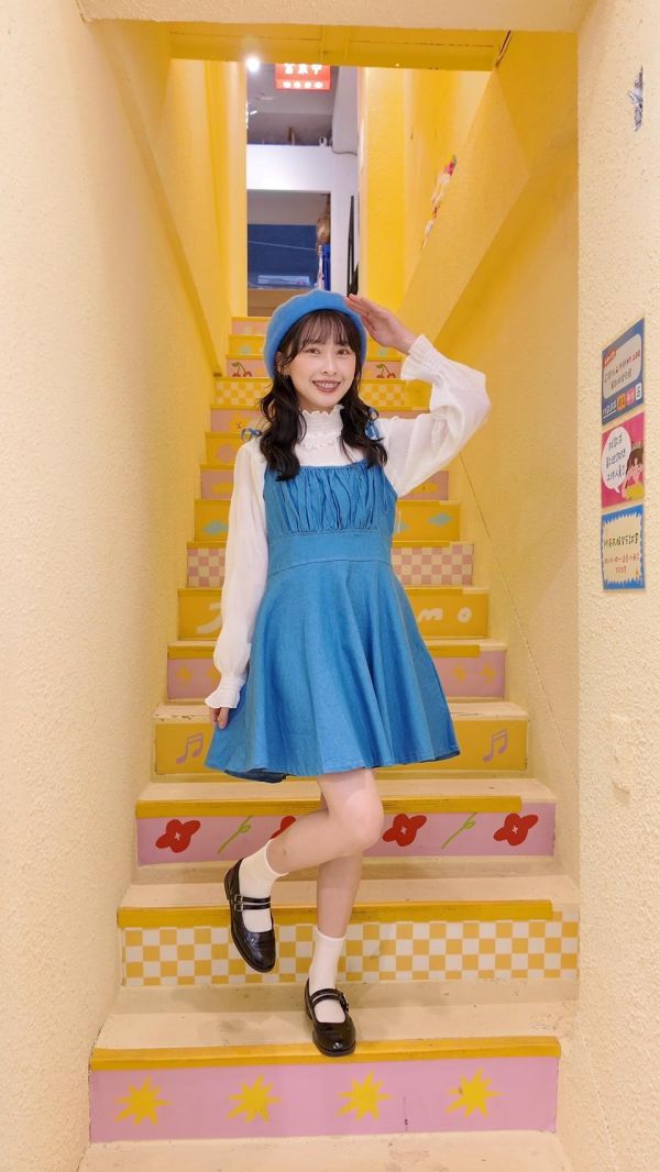 少女綁帶褶皺洋裝 