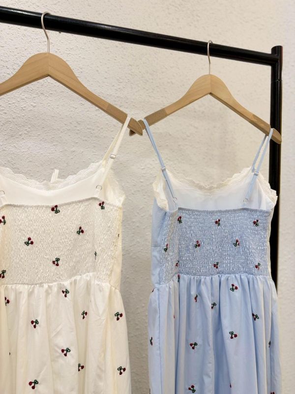 小櫻桃蕾絲花邊洋裝 