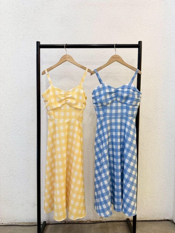 野餐格抓皺長洋裝 