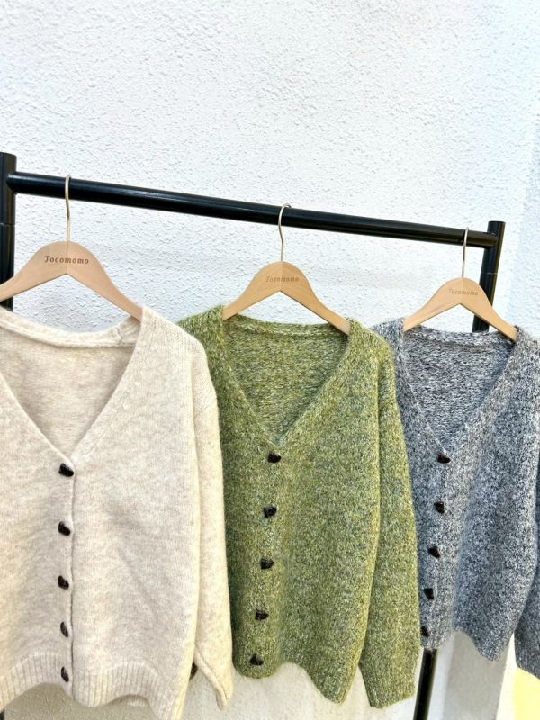 百搭v領針織外套 