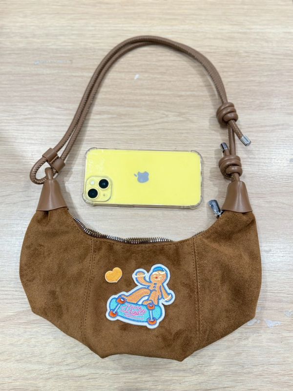 可愛燙布牛角小包 