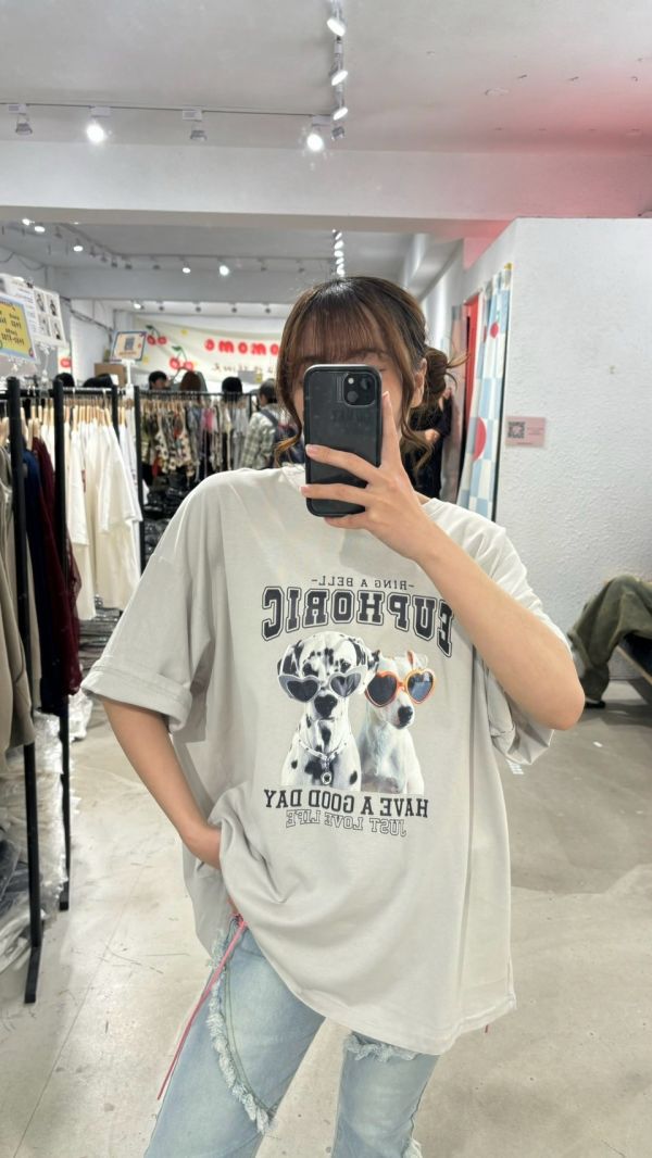 墨鏡狗狗大踢 