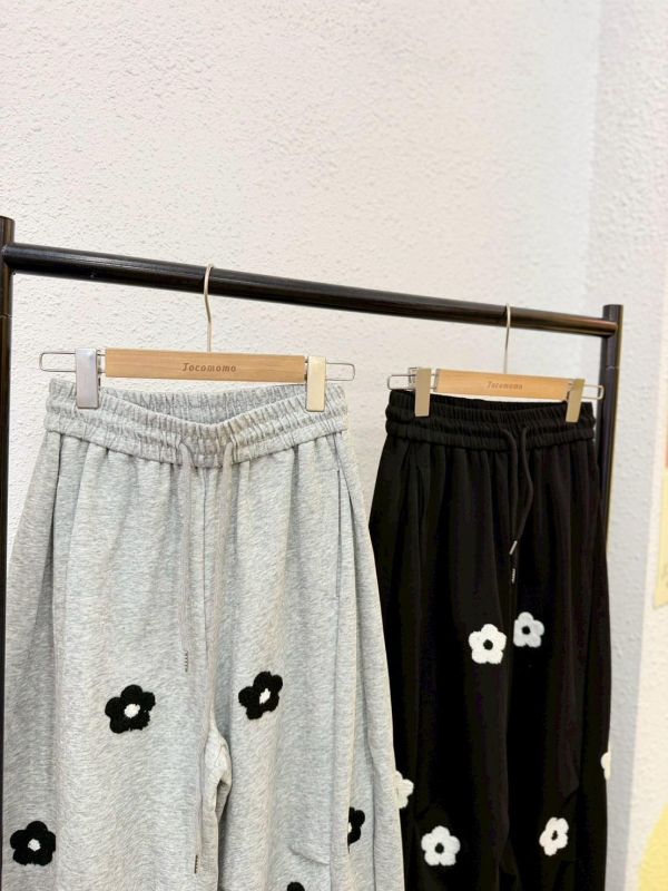 日常小花刺繡長褲 