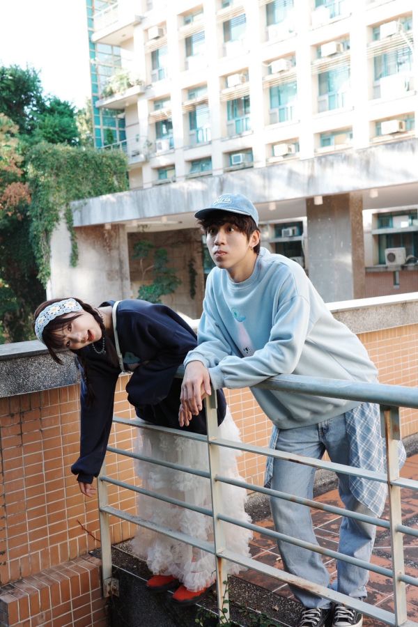 自訂款-外星飛碟牛牛大學踢 