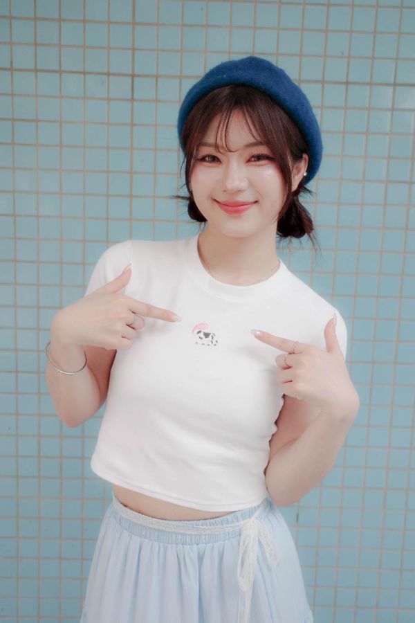 自訂款-可愛牛牛刺繡圓領上衣 (MIT) 