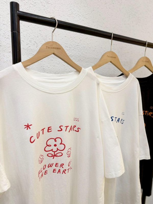 線條花朵星星大踢 