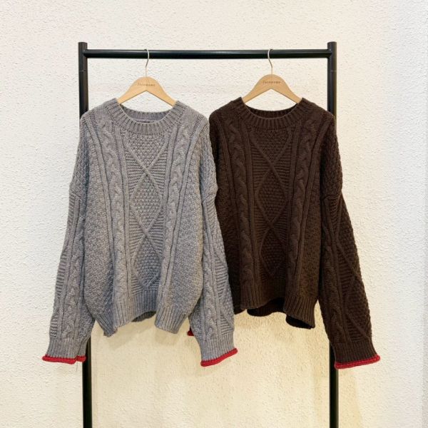 暖暖紅邊麻花毛衣 