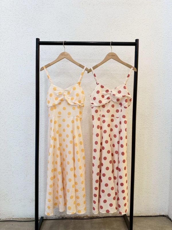 復古點點抓皺洋裝 