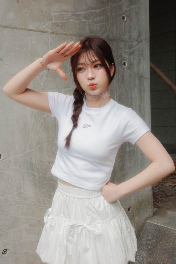 自訂款-桃子水槍刺繡圓領上衣 (MIT) 