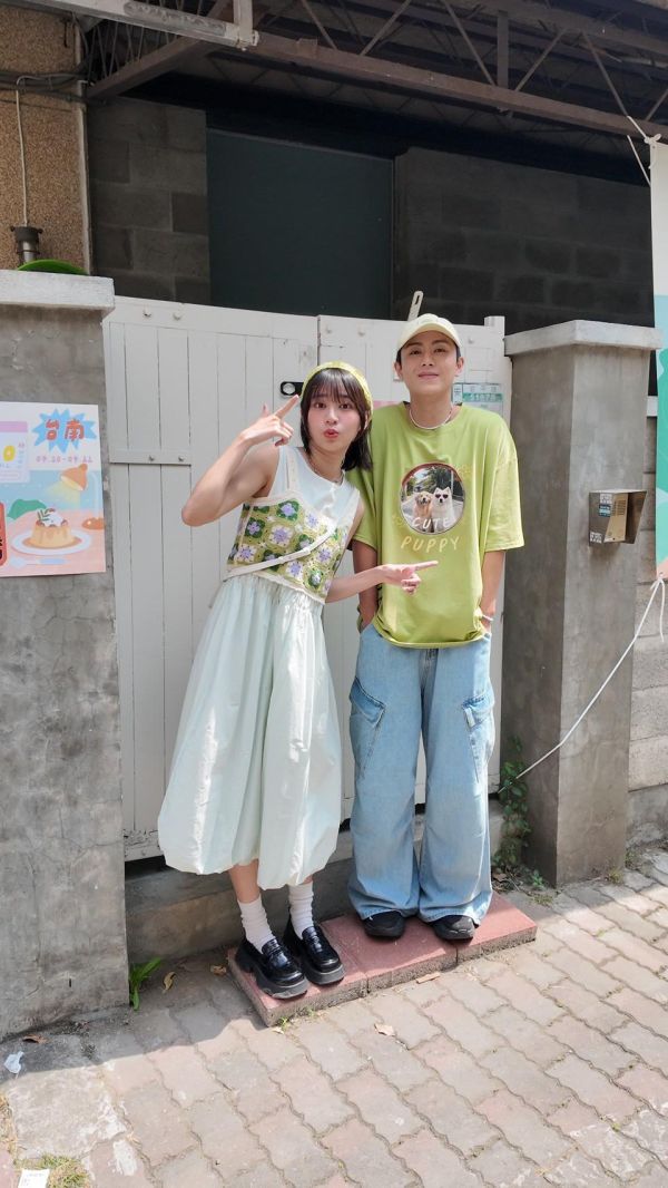 自訂款-狗狗轉彎鏡大踢 