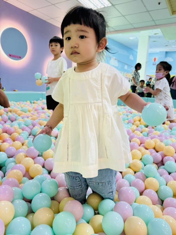 韓系簍空娃娃衫 Rosen harris 童裝 童裝穿搭 基隆童裝店