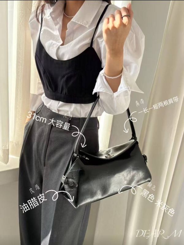 〖預購＋現貨〗正韓版百搭漆皮法棍包 