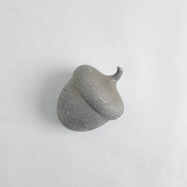 金屬橡果擺飾 