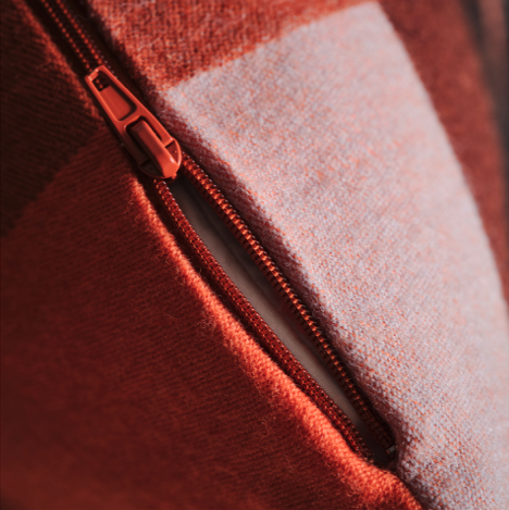 紅色系混色抱枕 