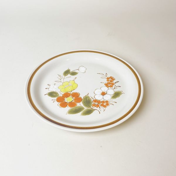 紅黃白花陶瓷圓盤 