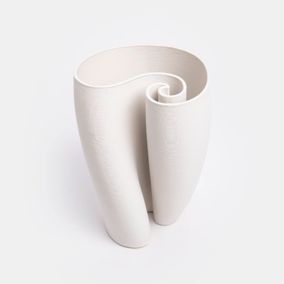 旋轉霧白雕塑感陶瓷花器 