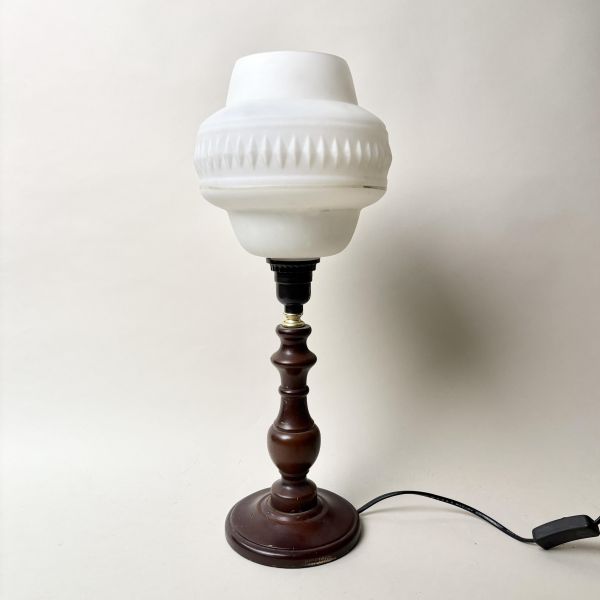 復古奶油玻璃罩木質檯燈 