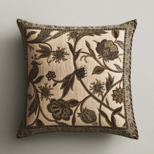 古典花紋抱枕 