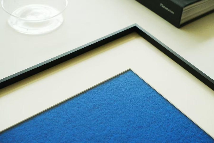 藍色羊毛纖維掛畫 