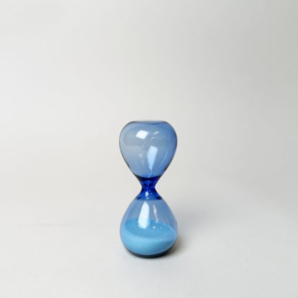 藍色玻璃沙漏 