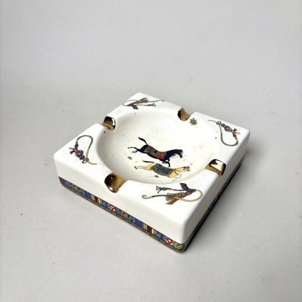 馬圖案陶瓷雪茄菸灰缸 