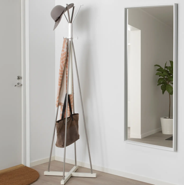 白色簡約衣帽架 