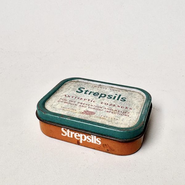 早期使立消鐵盒 