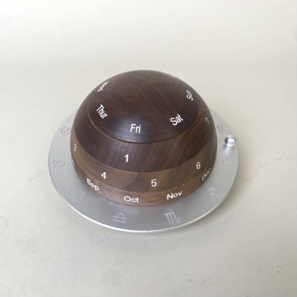 木製星球萬年曆 