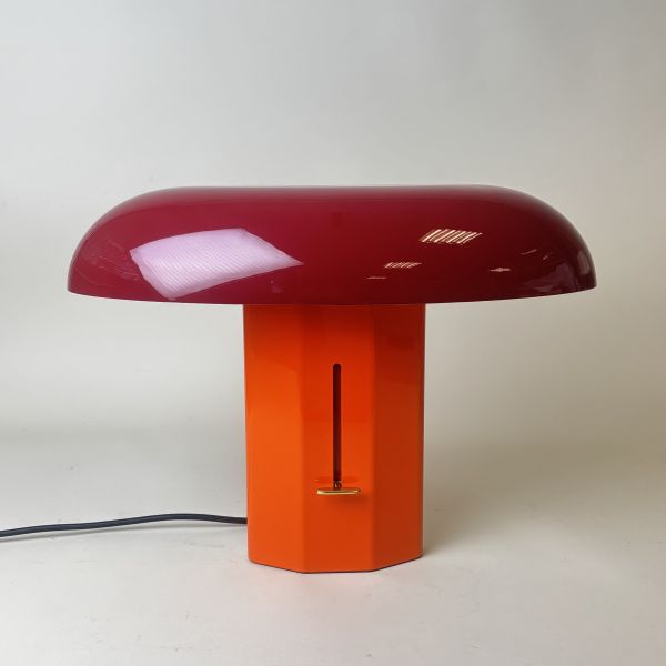 紅橘現代桌燈 