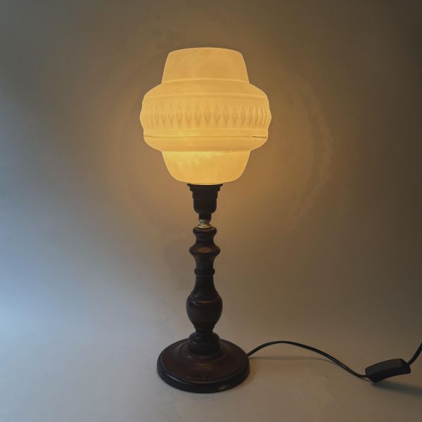 復古奶油玻璃罩木質檯燈 