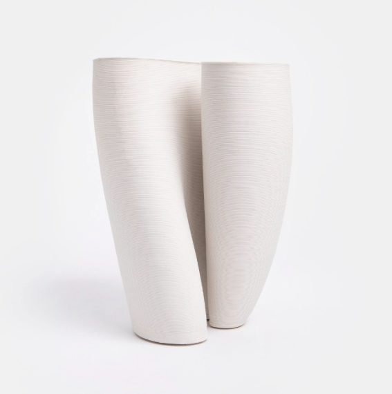 旋轉霧白雕塑感陶瓷花器 