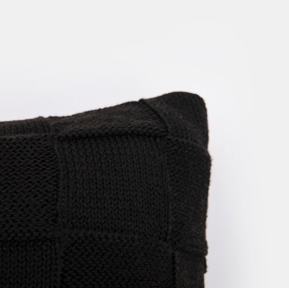 立體方格針織抱枕 