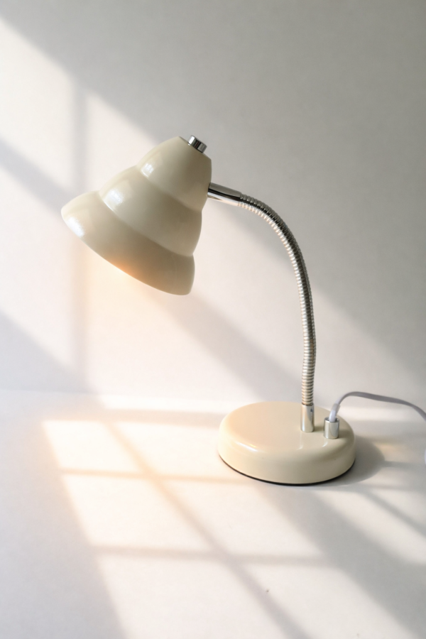 復古奶油檯燈 